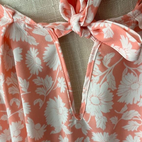 LC Lauren Conrad Peach and White Floral Blouse - Picture 7 of 8